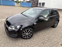 Gebraucht VW Golf VII Cup 86 PS (63 kW) 2015 Ebenholzschwarz Limousine