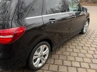 Gebraucht Mercedes B200 136 PS (100 kW) 2017 Schwarz Van / Kleinbus