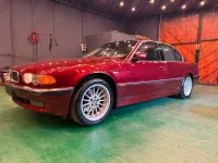 Gebraucht BMW 750 326 PS (239 kW) 1998 Rot Limousine