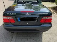 Gebraucht Mercedes CLK230 197 PS (144 kW) 1999 Blau Cabrio
