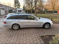Gebraucht Mercedes E220 150 PS (110 kW) 2006 Silber Kombi