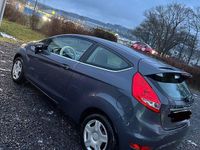 Gebraucht Ford Fiesta 97 PS (71 kW) 2010 Grau Limousine
