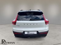 Gebraucht Volvo XC40 Core 169 kW (231 PS) 2023 Crystal white / metallic SUV