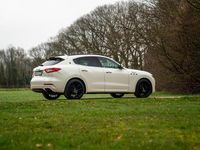 Gebraucht Maserati Levante 430 PS (316 kW) 2018 Weiß SUV