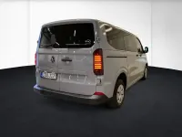 Gebraucht VW Caravelle 150 PS (110 kW) 2025 Grau Van