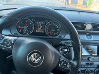 Gebraucht VW Passat 140 PS (102 kW) 2013 Schwarz Limousine