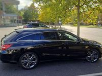 Gebraucht Mercedes CLA180 122 PS (89 kW) 2019 Schwarz Limousine