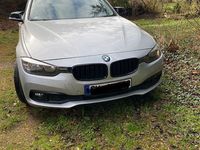 Gebraucht BMW 318 150 PS (110 kW) 2017 Silber Kombi