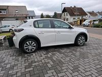 Gebraucht Peugeot e-208 100 kW (136 PS) 2021 Weiß Kleinwagen