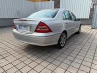 Gebraucht Mercedes C200 163 PS (119 kW) 2001 Grau Limousine