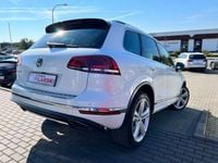 Gebraucht VW Touareg Executive 262 PS (192 kW) 2017 Weiß SUV
