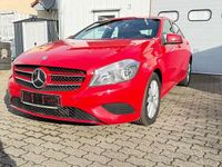 Gebraucht Mercedes A180 122 PS (89 kW) 2012 Rot Kleinwagen