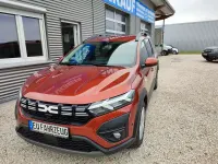 Gebraucht Dacia Jogger Expression 110 PS (80 kW) 2024 Terrakottabraun Van / Kleinbus