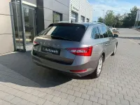 Gebraucht Skoda Superb Ambition 150 PS (110 kW) 2022 Grau Kombi