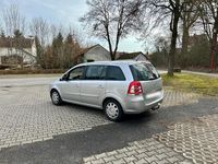 Gebraucht Opel Zafira 116 PS (85 kW) 2008 Silber Van / Kleinbus