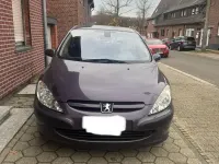 Gebraucht Peugeot 307 90 PS (66 kW) 2003 Violet Limousine