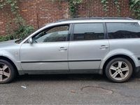 Usata VW Passat 131 CV (96 kW) 2003 Grigio Station wagon