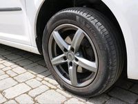 Second-hand VW Caddy 116 CP (85 kW) 2017 Alb Monovolum