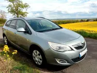 Second-hand Opel Astra Selection 101 CP (74 kW) 2011 Gri Break