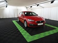 Usado Seat Leon Style 110 CV (80 kW) 2023 Rojo Berlina