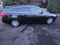 Gebraucht Opel Astra Edition 140 PS (102 kW) 2014 Schwarz Kombi