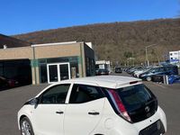 Gebraucht Toyota Aygo 69 PS (50 kW) 2017 Weiß Kleinwagen