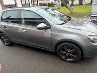 Gebraucht VW Golf VI 105 PS (77 kW) 2010 Grau Kleinwagen