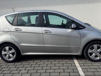 Second-hand Mercedes A180 109 CP (80 kW) 2012 Argintiu Monovolum
