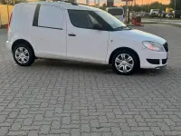 Gebraucht Skoda Roomster 75 PS (55 kW) 2010 Weiß Van / Kleinbus