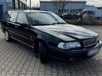 Second-hand Volvo V70 170 CP (125 kW) 2003 Negru Break