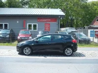 Używany Kia Ceed Spirit 99 KM (72 kW) 2012 Czarny Hatchback