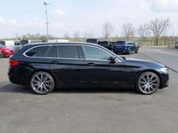 Gebraucht BMW 520 190 PS (139 kW) 2020 Azuritschwarz ii metallic Kombi