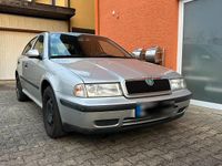 Gebraucht Skoda Octavia 100 PS (73 kW) 2000 Silber Limousine
