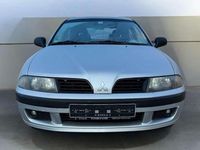 Gebraucht Mitsubishi Carisma 102 PS (75 kW) 2004 Silber met Limousine