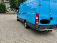 Gebraucht Iveco Daily 170 PS (125 kW) 2010 Blau Van / Kleinbus