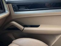 Second-hand Porsche Cayenne Basis 340 CP (250 kW) 2024 SUV