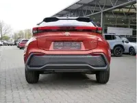 Neu Toyota C-HR 223 PS (164 kW) 2025 Bronze (oxide bronze metallic) SUV