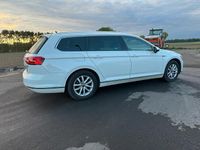Gebraucht VW Passat 190 PS (139 kW) 2016 Weiß Kombi