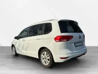 Gebraucht VW Touran Comfortline 150 PS (110 kW) 2024 Weiß Van / Kleinbus
