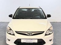 Gebraucht Hyundai i30 109 PS (80 kW) 2011 Weiß Kleinwagen