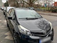 Gebraucht Toyota Yaris 100 PS (73 kW) 2012 Schwarz Kleinwagen