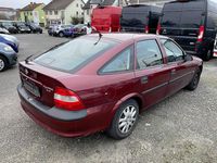 Gebraucht Opel Vectra 101 PS (74 kW) 1998 Rot Limousine