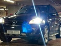 Gebraucht Mercedes ML320 224 PS (164 kW) 2006 Schwarz SUV