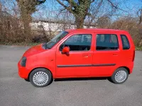 Gebraucht Opel Agila 80 PS (58 kW) 2004 Rot Van / Kleinbus
