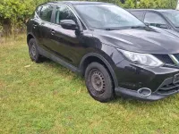 Gebraucht Nissan Qashqai Acenta 116 PS (85 kW) 2016 Schwarz SUV