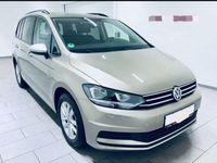 Gebraucht VW Touran Comfortline 116 PS (85 kW) 2018 Gold Van / Kleinbus
