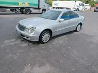 Gebraucht Mercedes E220 150 PS (110 kW) 2003 Silber Limousine