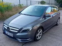 Gebraucht Mercedes B200 156 PS (114 kW) 2014 Grau Kleinwagen