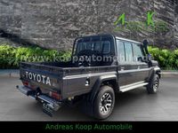 Neu Toyota Land Cruiser 231 PS (169 kW) 2025 Grau SUV