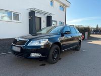 Gebraucht Skoda Octavia 122 PS (89 kW) 2012 Schwarz Kombi
